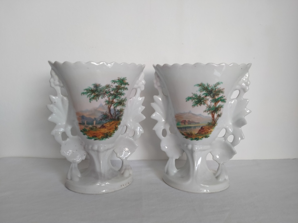 Paire de vases de mariée, décor toscan