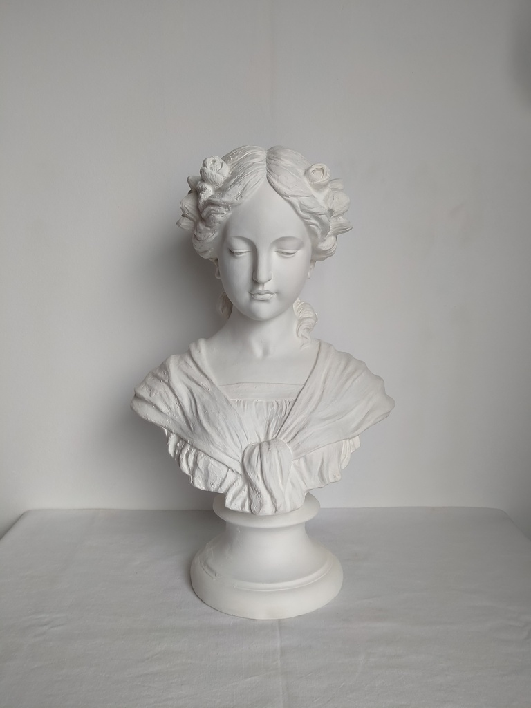 Buste de femme en stuc "Marianne" de Gustave Van Vaerenbergh