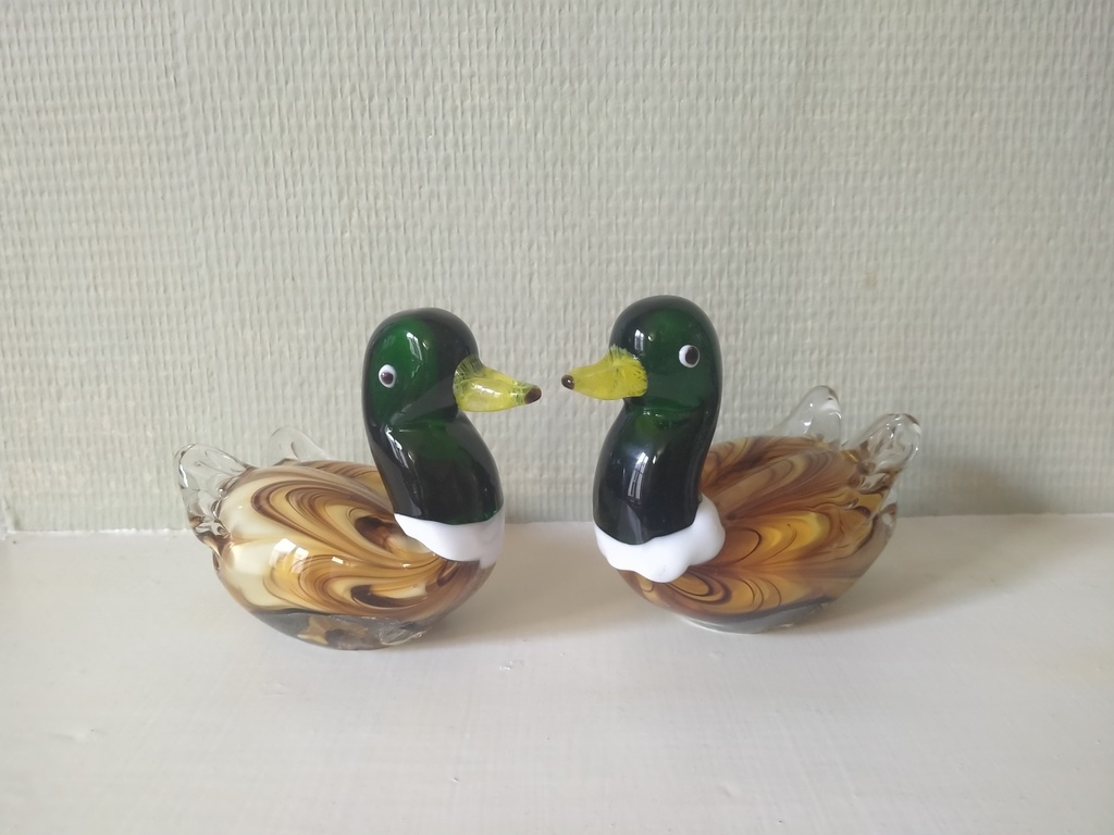 Paire de canards en verre