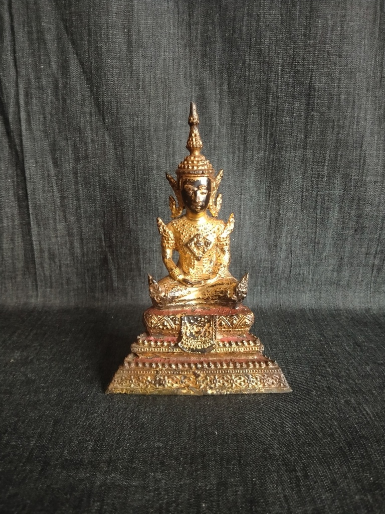 Bouddha thaïlandais en bronze doré Rattanakosin