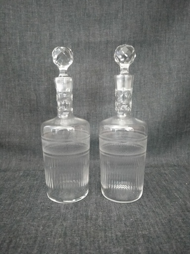 [23020/2] Ancienne paire de carafes pour l'huile et le vinaigre en cristal taillé main