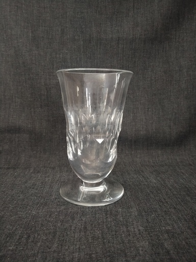 [A036] Vase en cristal taillé de Baccarat