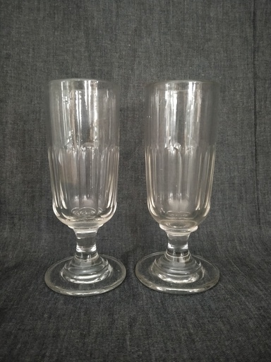 [23050] Deux anciens verres à absinthe en verre taillé
