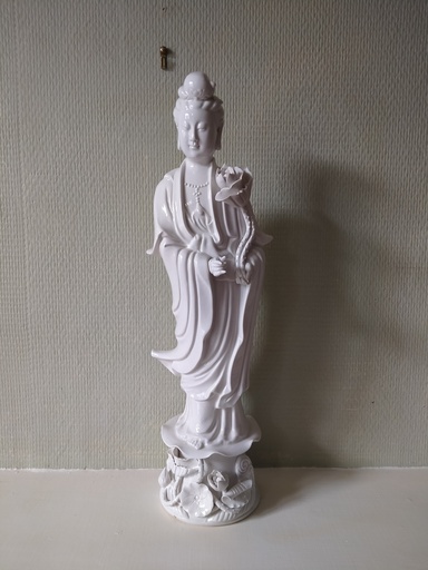 [23050] Déesse bouddhiste Guan yin, Blanc de Chine, statuette